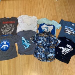 Boys t-shirt / shirt bundle. Age 5.